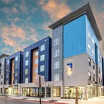 Landing At The Nine At Memphis - 2 Bedrooms In University